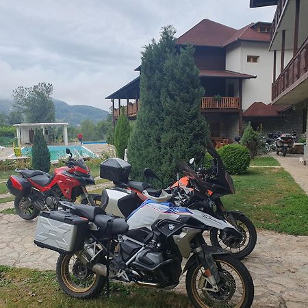 Etno Selo Vrelo & Camping Berane Exterior foto