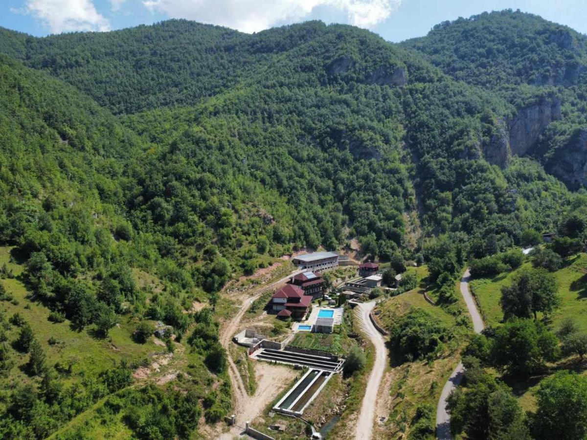 Etno Selo Vrelo & Camping Berane Exterior foto