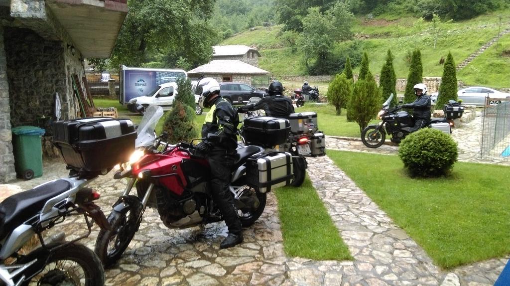 Etno Selo Vrelo & Camping Berane Exterior foto